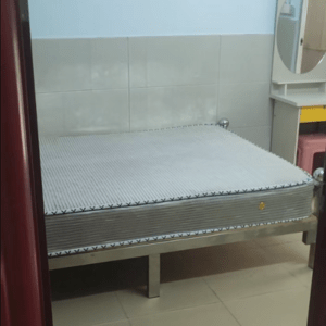 1200三楼单间新和二区