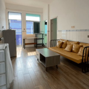 2700六楼阳台两房一厅新和一区