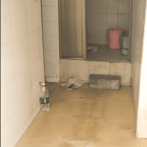 1000二楼一室一厅新和二区