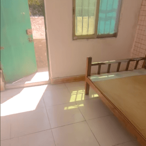 1380三楼阳台两室一厅新和一区